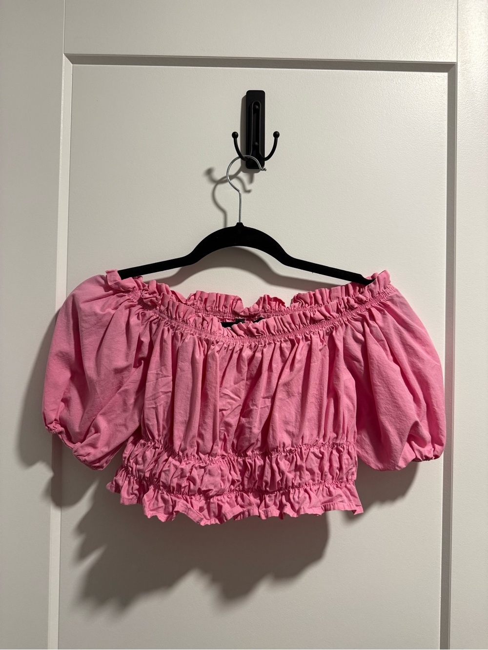 Zara Pink Off-Shoulder Crop Top with Puffed sleeve
